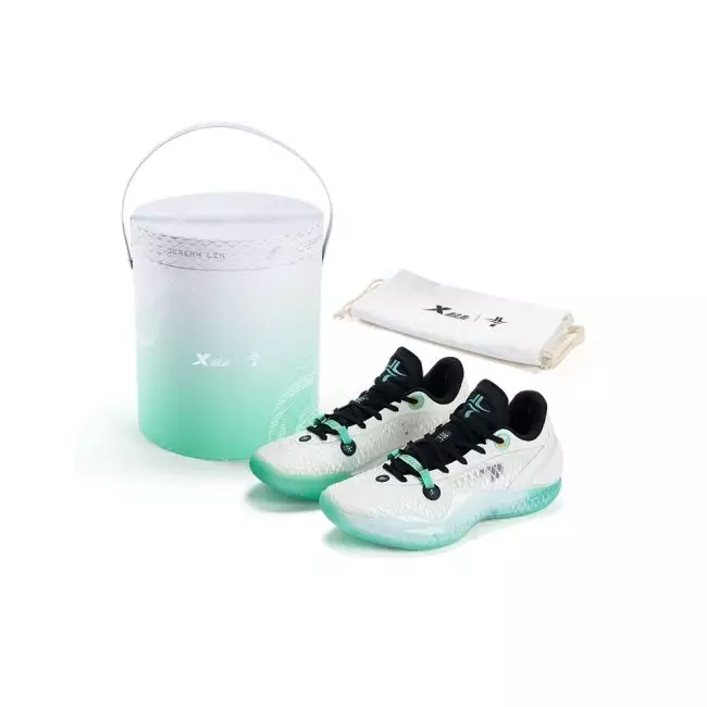 XTEP US7.5~11サイズあります Xtep Running Shoes Men Breathable Mesh Non-Slip Soft Men's