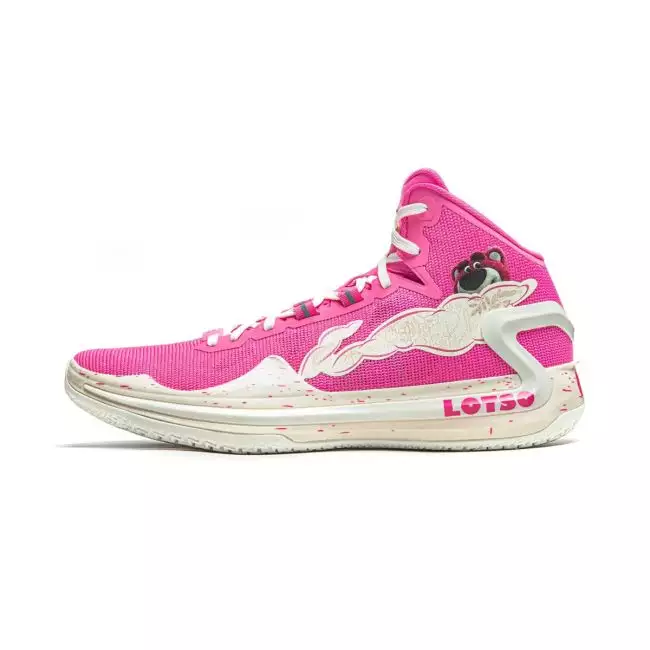 Disney x Li Ning Liren 4 (Sharp Edge IV) - Lots-o'-Huggin' Bear