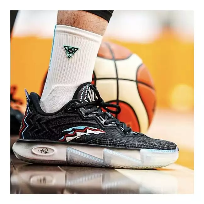 Kyrie Irving x Anta KAI 2 - Muse