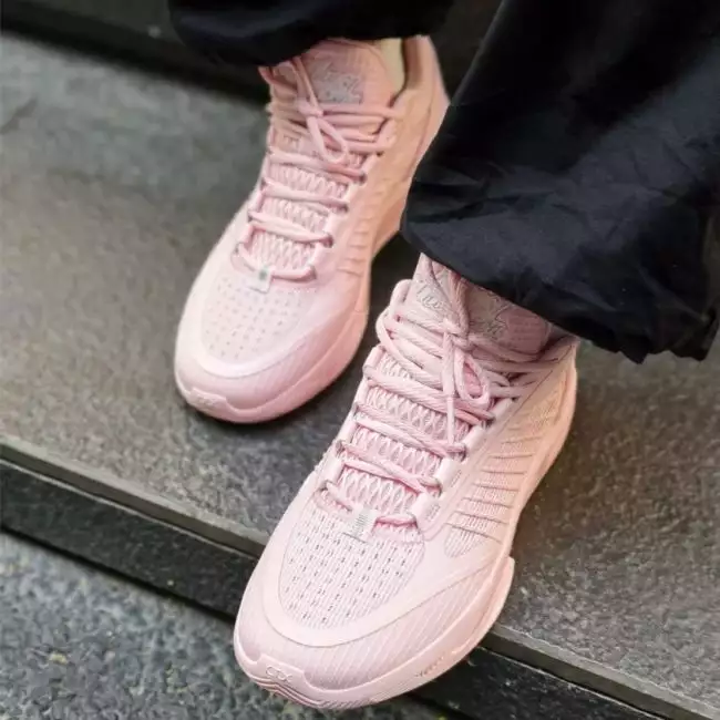【驚きの値段】 Thompson Klay ANTA KT10 Beach Pink - LOW シューズ(男性用)