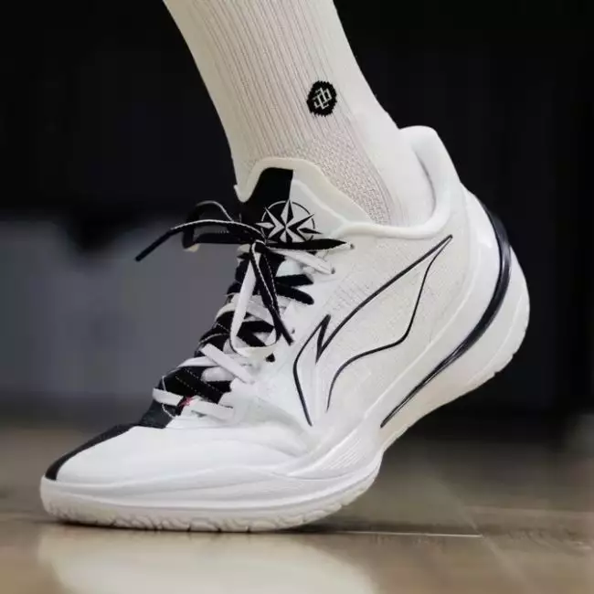 Li-Ning LiRen5 V2 シャープエッジ5 V2 バッシュ 箱付き Li-Ning Liren 5 V2 