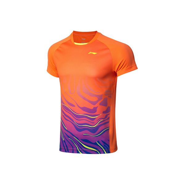 men lining t shirt